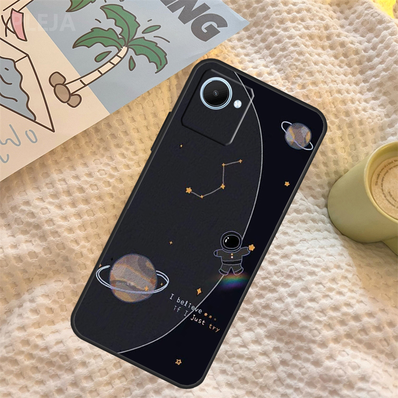 宇宙飛行士の宇宙船デザインのRealme 16、10、11、 - Realme C67 のレビューと価格